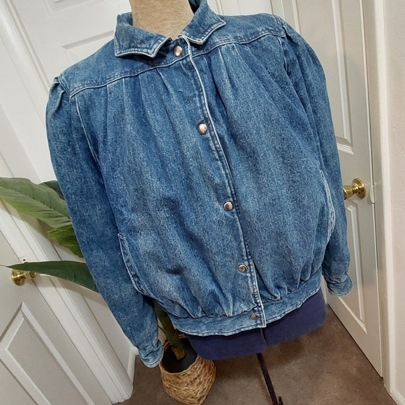 Vintage Blue Jean Jacket for Women - Picture 5 of 16